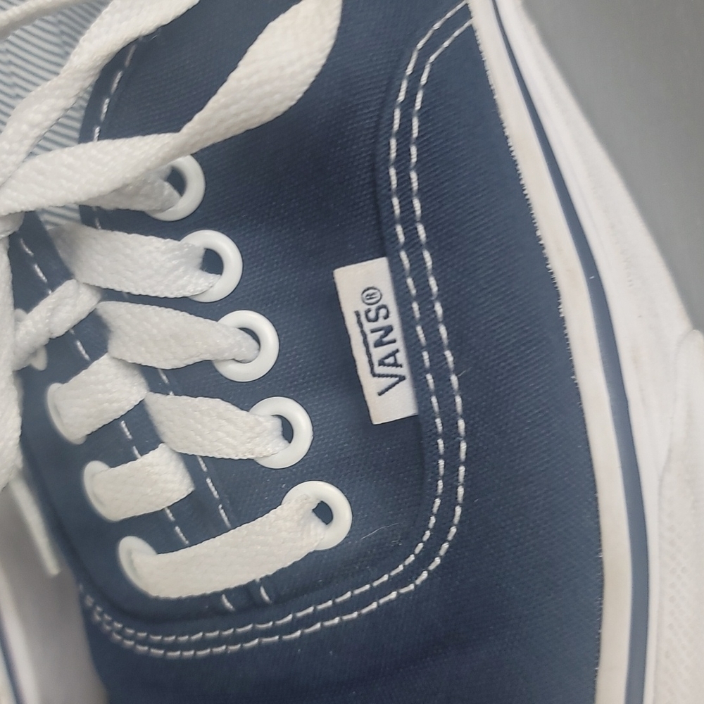 Vans sneakers size 10 excellent condition - Picture 7 of 10
